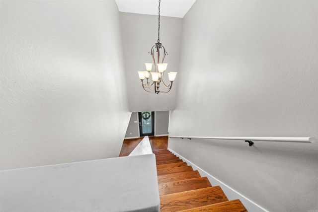 1718 Eagle Point Way, Benton, AR 72015
