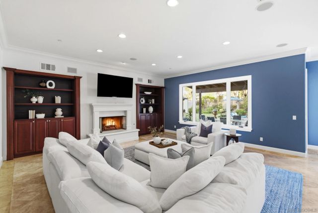 12543 Grevillea Pl, San Diego, CA 92130