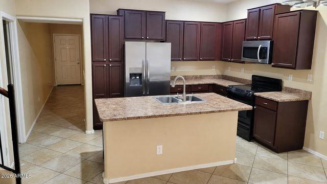 15174 W DESERT HILLS Drive, Surprise, AZ 85379