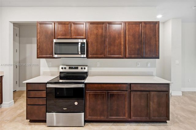 4488 E Appleton Circle E, Oakland Park, FL 33309