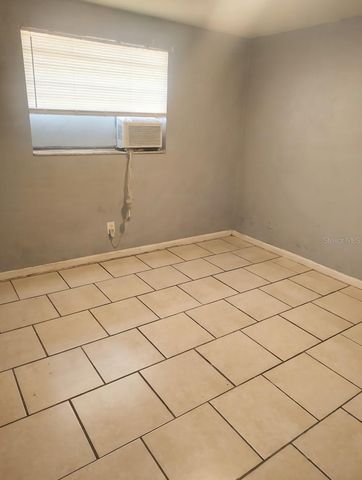 5204 N 45TH STREET B, Tampa, FL 33610