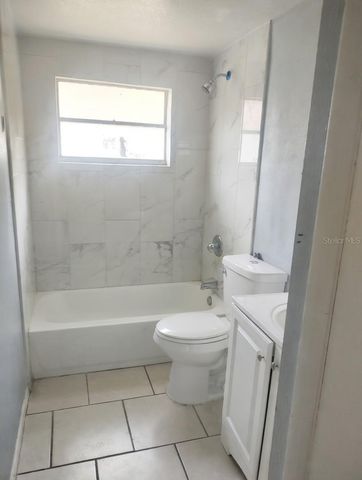 5204 N 45TH STREET B, Tampa, FL 33610