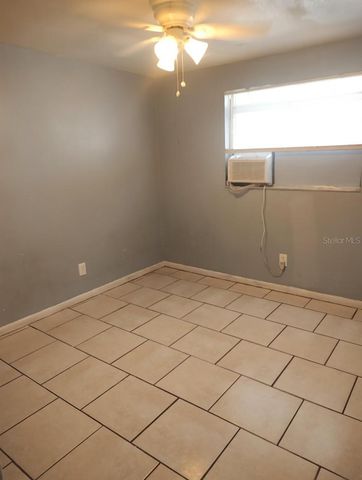 5204 N 45TH STREET B, Tampa, FL 33610