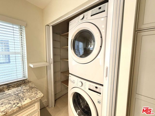 121 S Palm Drive 404, Beverly Hills, CA 90212