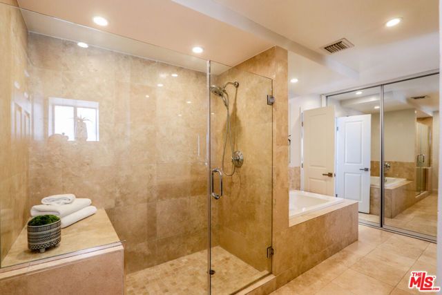 121 S Palm Drive 404, Beverly Hills, CA 90212