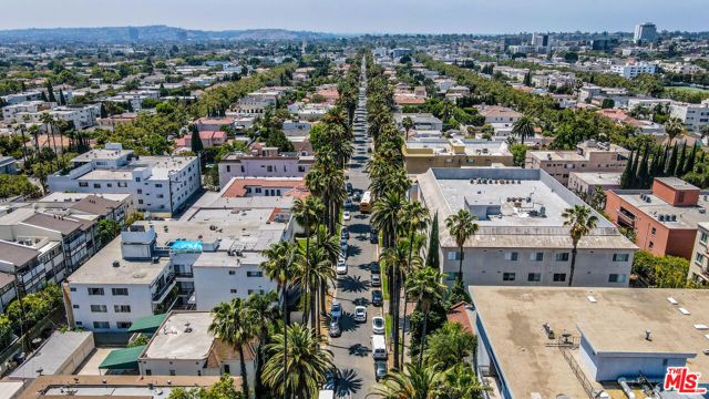 121 S Palm Drive 404, Beverly Hills, CA 90212