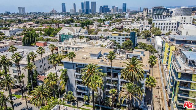 121 S Palm Drive 404, Beverly Hills, CA 90212
