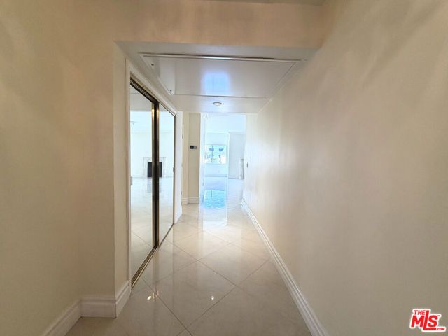121 S Palm Drive 404, Beverly Hills, CA 90212