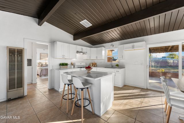 38640 Larkin Avenue, Palmdale, CA 93550