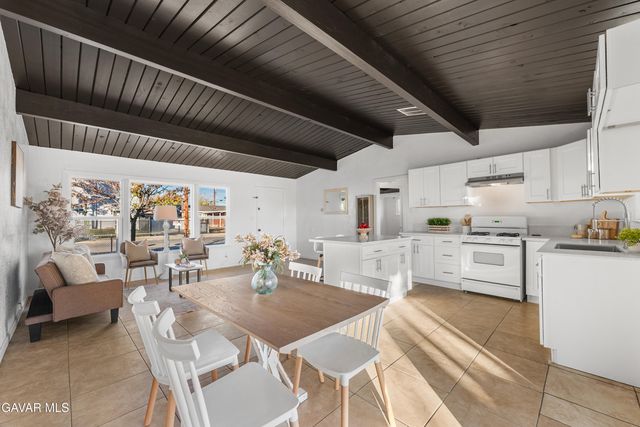 38640 Larkin Avenue, Palmdale, CA 93550