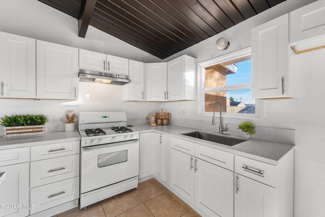 38640 Larkin Avenue, Palmdale, CA 93550