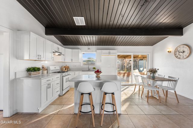 38640 Larkin Avenue, Palmdale, CA 93550