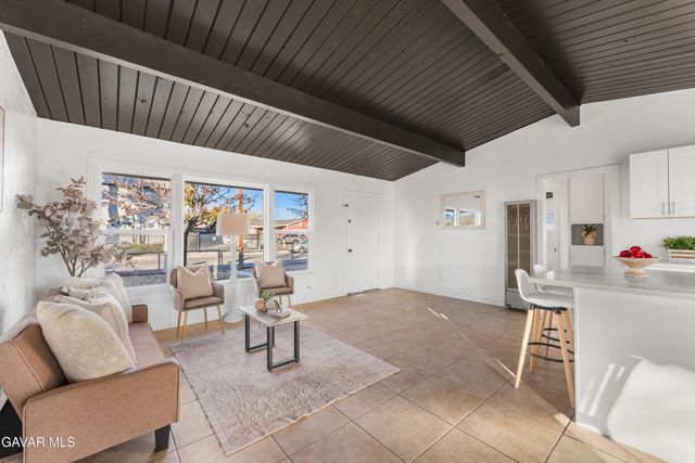 38640 Larkin Avenue, Palmdale, CA 93550