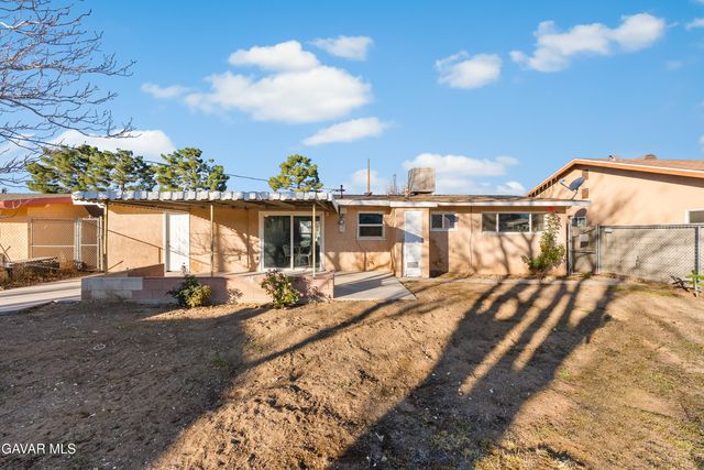 38640 Larkin Avenue, Palmdale, CA 93550