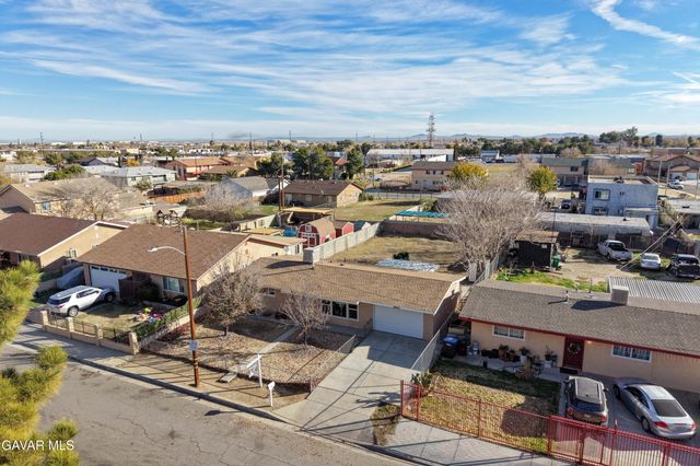 38640 Larkin Avenue, Palmdale, CA 93550