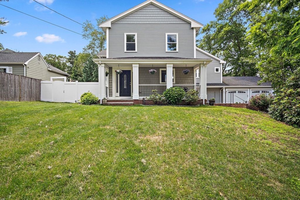11 Broadway Street 2, Stoneham, MA 02180