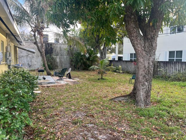 211 N A Street, Lake Worth Beach, FL 33460