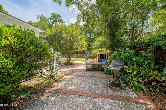 113 Meridian Road, Beaufort, SC 29907
