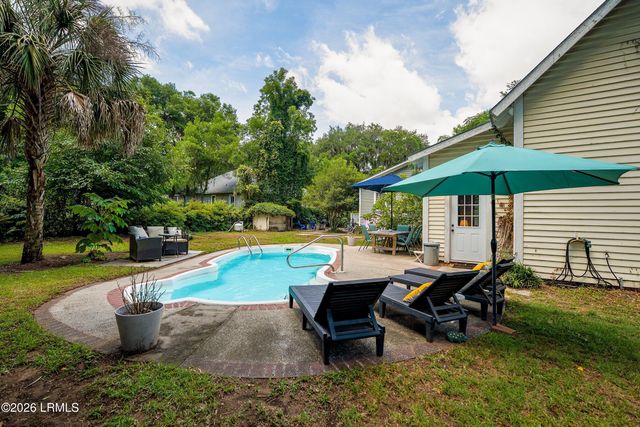 113 Meridian Road, Beaufort, SC 29907