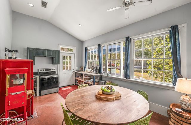 113 Meridian Road, Beaufort, SC 29907