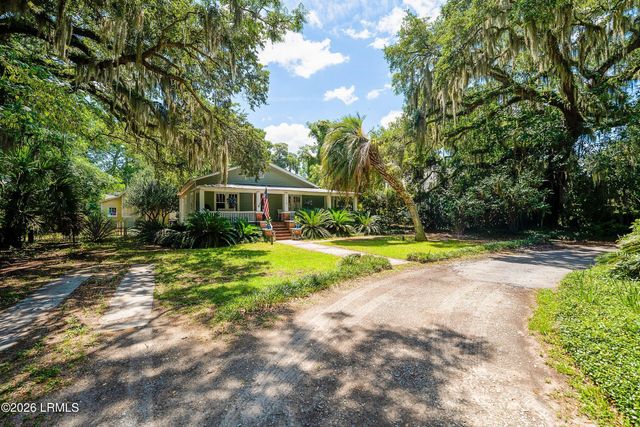 113 Meridian Road, Beaufort, SC 29907