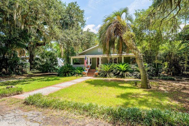 113 Meridian Road, Beaufort, SC 29907