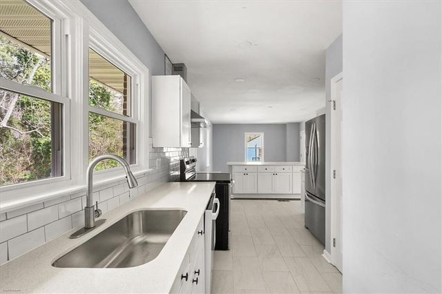 2763 Baker Ridge Drive NW, Atlanta, GA 30318