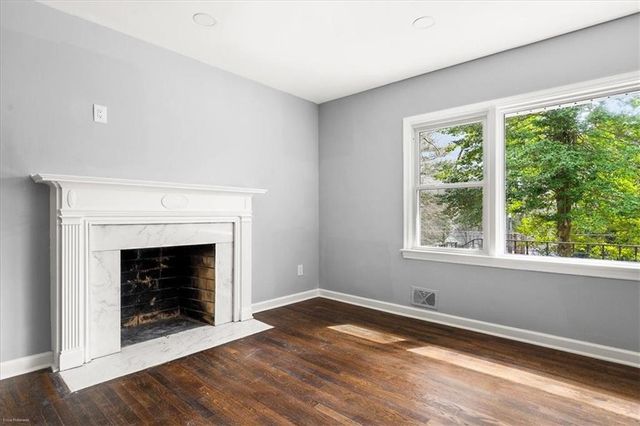 2763 Baker Ridge Drive NW, Atlanta, GA 30318