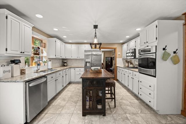 125 Prospect Hill Street, Taunton, MA 02780