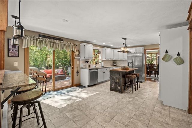 125 Prospect Hill Street, Taunton, MA 02780
