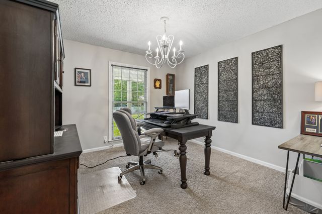 1722 Haynes Dr, Murfreesboro, TN 37129
