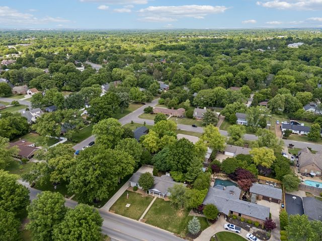 1722 Haynes Dr, Murfreesboro, TN 37129