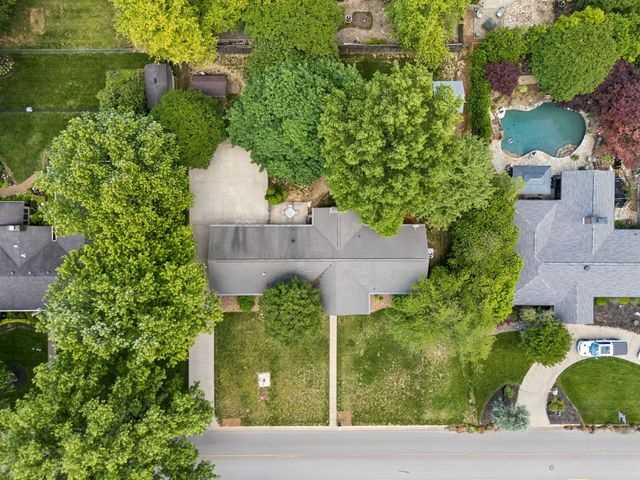 1722 Haynes Dr, Murfreesboro, TN 37129