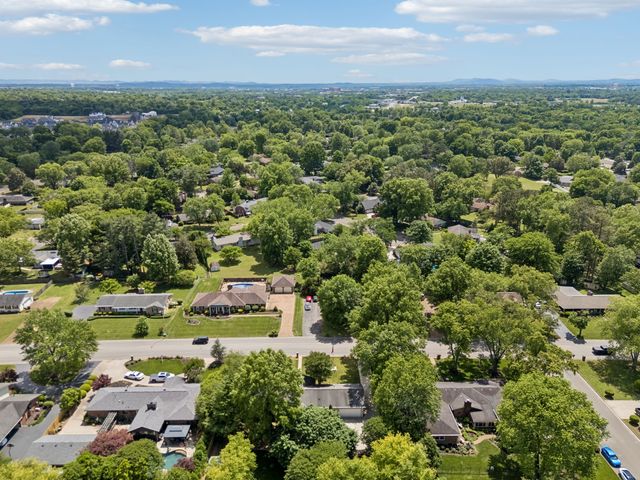1722 Haynes Dr, Murfreesboro, TN 37129
