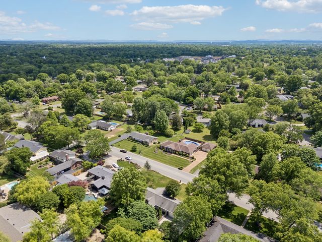 1722 Haynes Dr, Murfreesboro, TN 37129