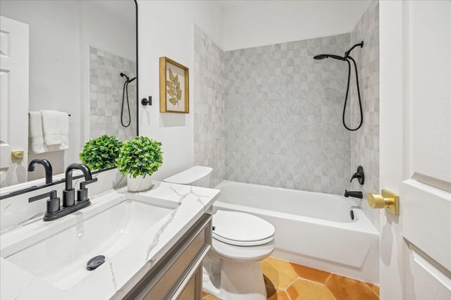 2607 Link Road, Houston, TX 77009