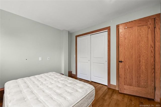 4 Ironworks Hill Road, Brookfield, CT 06804