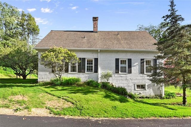 4 Ironworks Hill Road, Brookfield, CT 06804