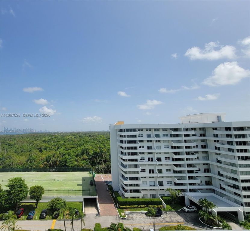 199 Ocean Lane Dr 1206, Key Biscayne, FL 33149