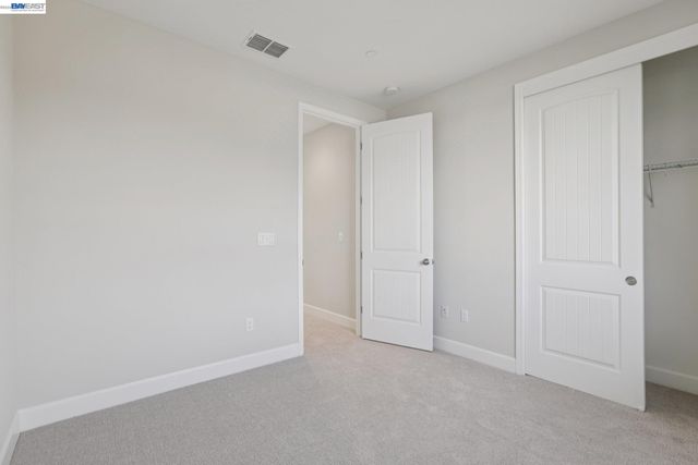 121 Creek View Cir, Fairfield, CA 94533