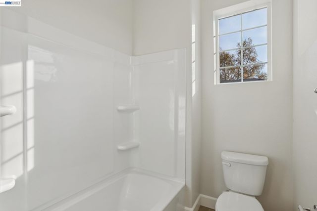 121 Creek View Cir, Fairfield, CA 94533