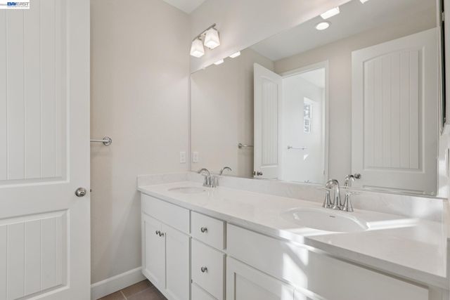 121 Creek View Cir, Fairfield, CA 94533