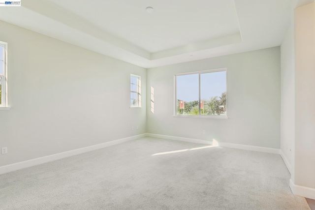 121 Creek View Cir, Fairfield, CA 94533