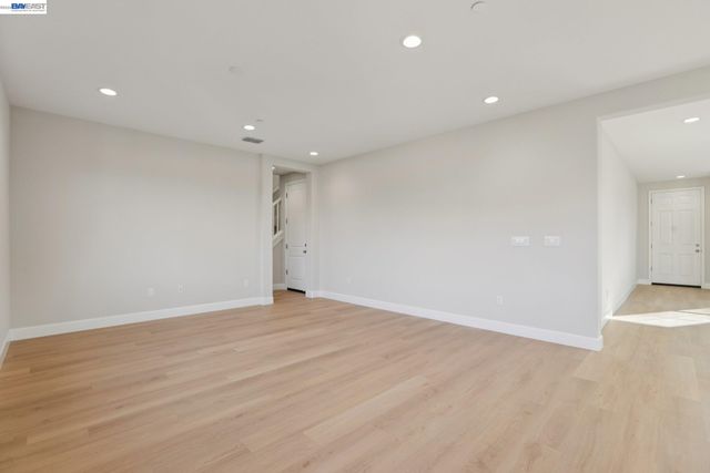 121 Creek View Cir, Fairfield, CA 94533