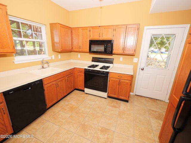 2 Gina Drive, Hazlet, NJ 07730