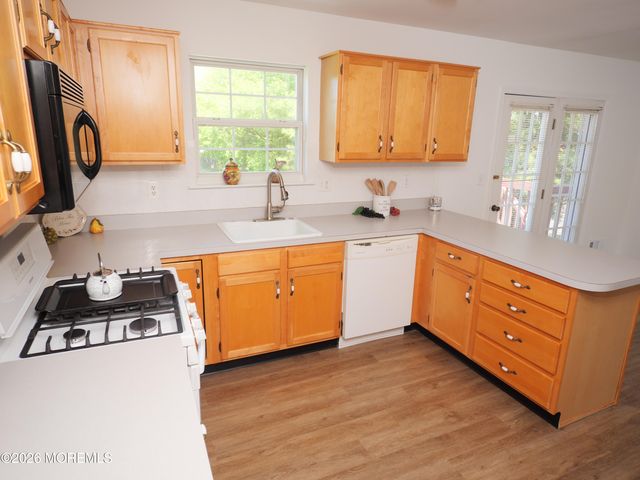 2 Gina Drive, Hazlet, NJ 07730