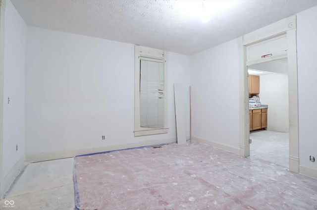 817 Division Street, Indianapolis, IN 46221