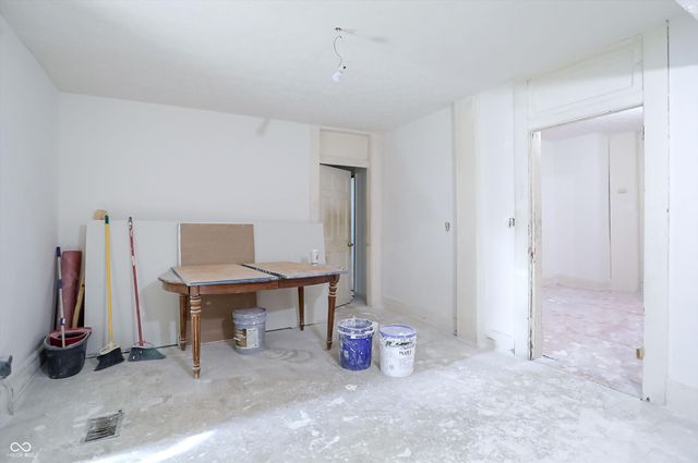 817 Division Street, Indianapolis, IN 46221