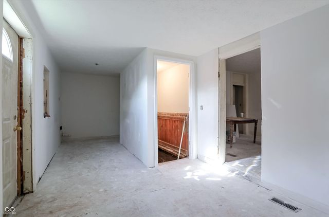 817 Division Street, Indianapolis, IN 46221
