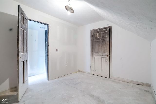 817 Division Street, Indianapolis, IN 46221